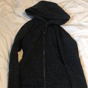 Lululemon scuba hoodie size 8